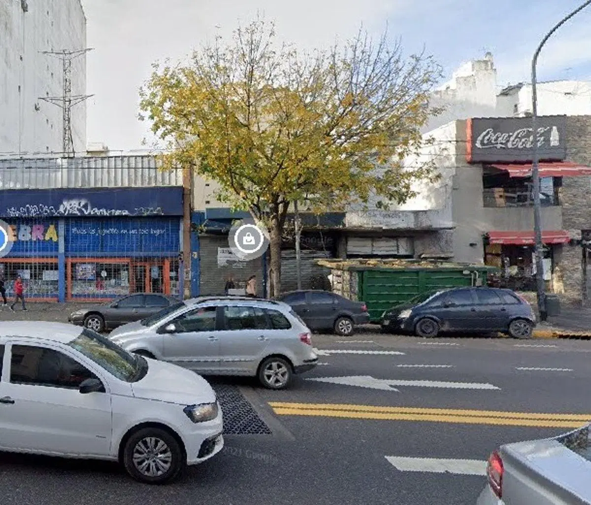 Lote en Caballito p/5.600 m2 - CANJE 50% - Salida a dos calles 5