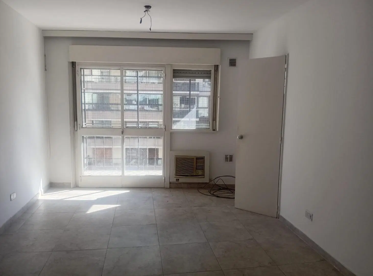 Monoambiente de 36 m2 en alquiler en Palermo media cuadra plaza las heras con balcón 4