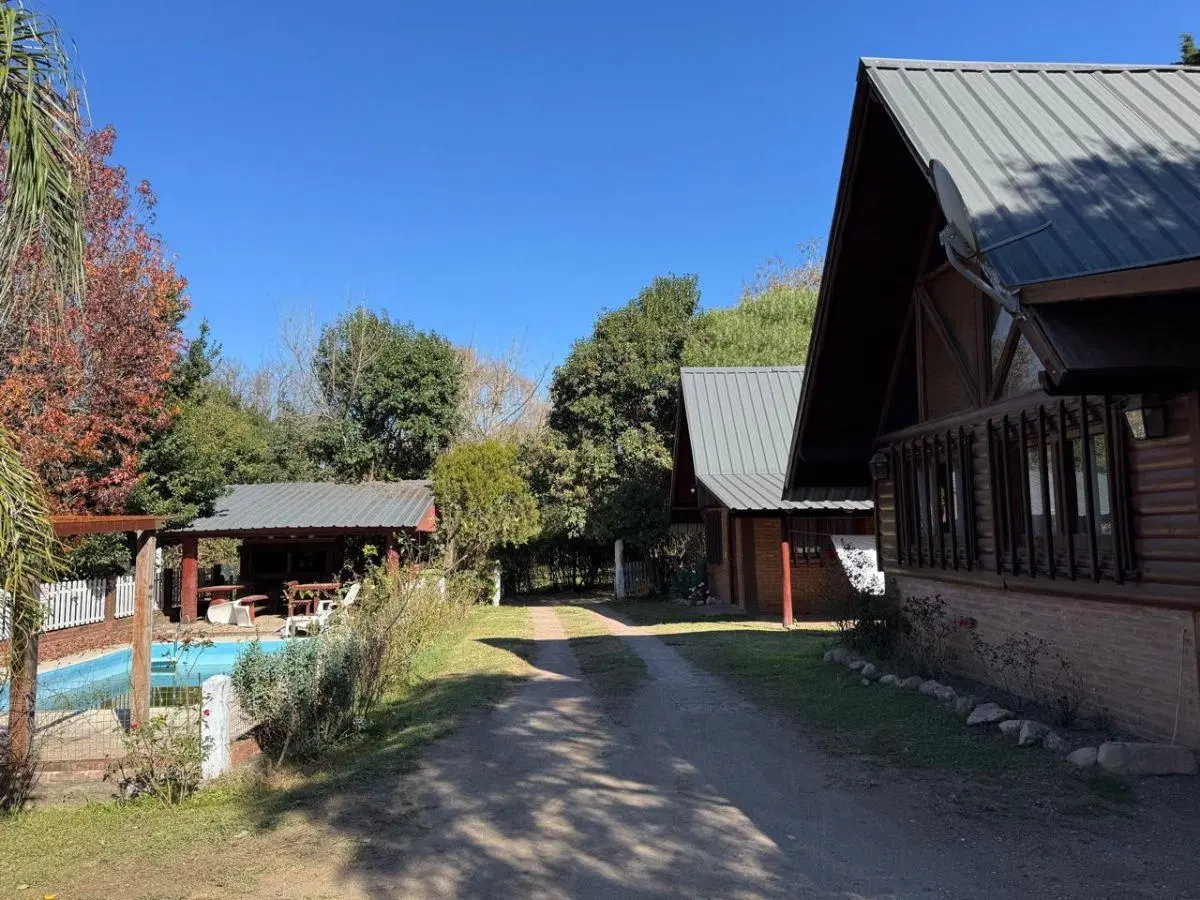 Complejo de 5 Cabañas en Venta en Cordoba C/pileta y Desayunador 3