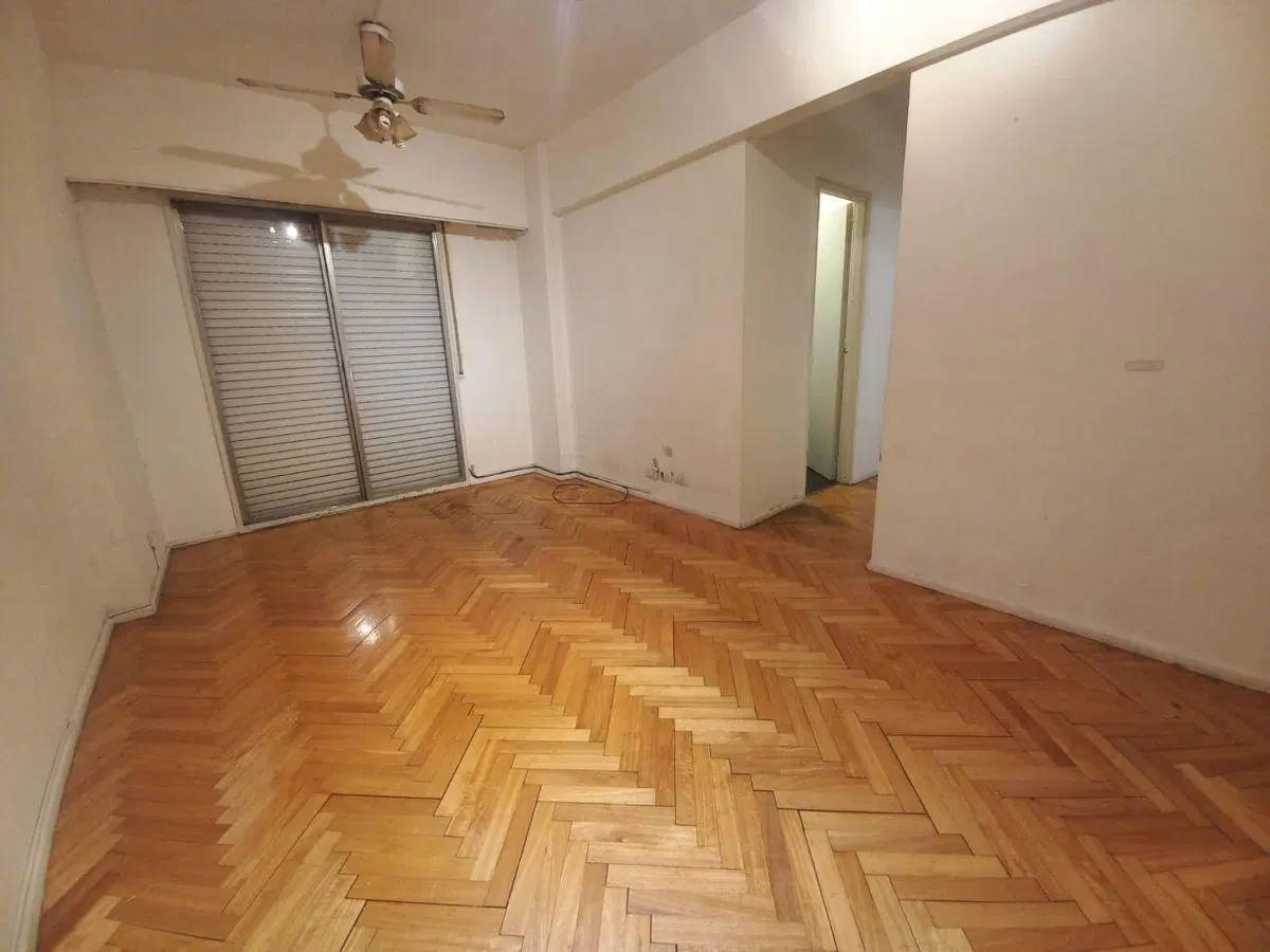 Dos Ambientes Alquiler en Recoleta C/balcón 5