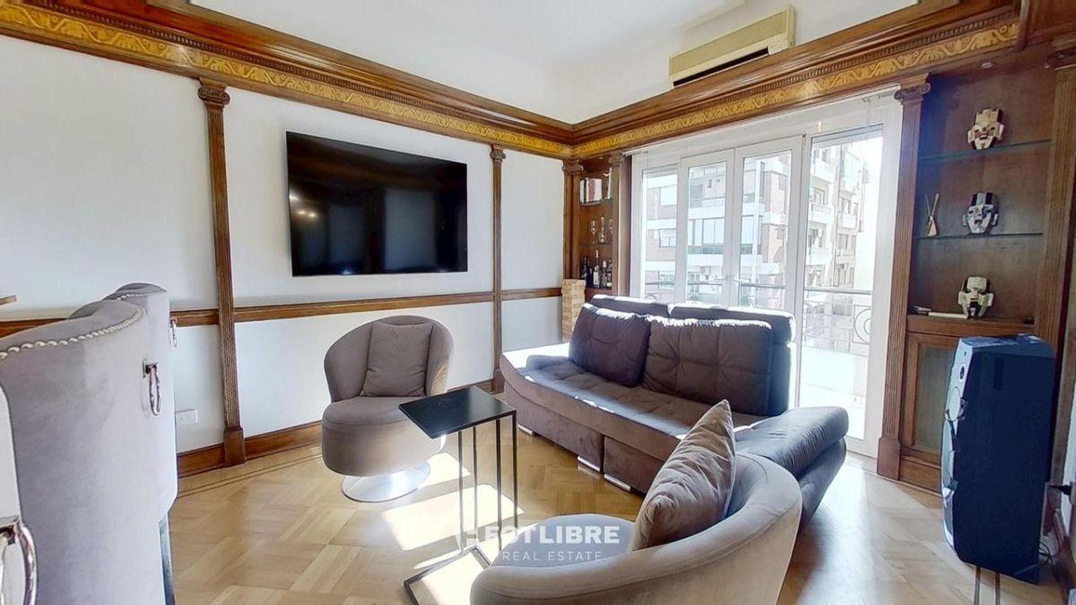 Foto de VENTA · EXCLUSIVO PISO DE CATEGORÍA RECICLADO A NUEVO · 3 AMBIENTES · 2, imagen 2