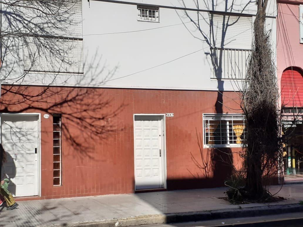 Hermoso PH al Frente con Patio