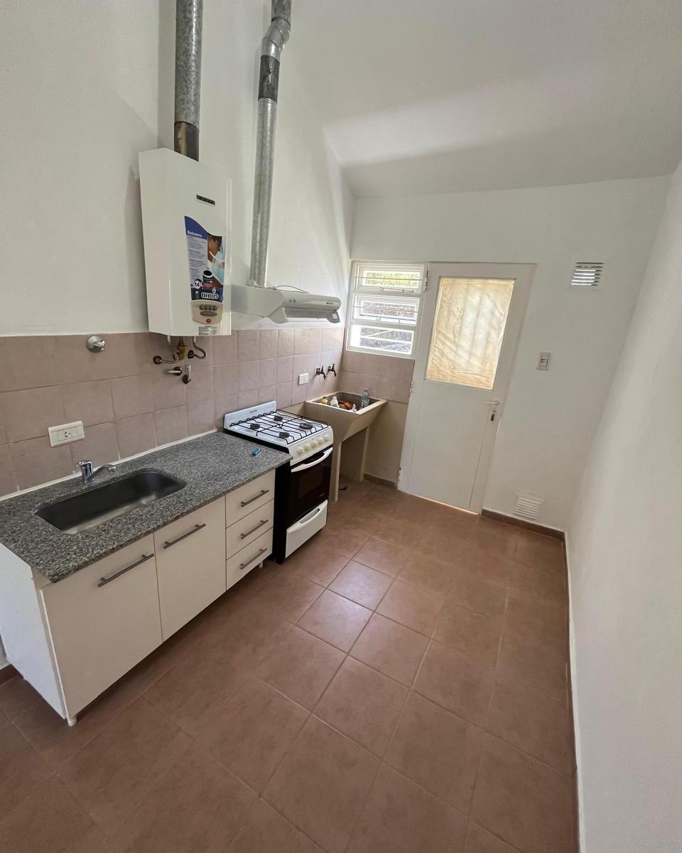 Casa 3 Ambientes con Hermoso Jardin 5