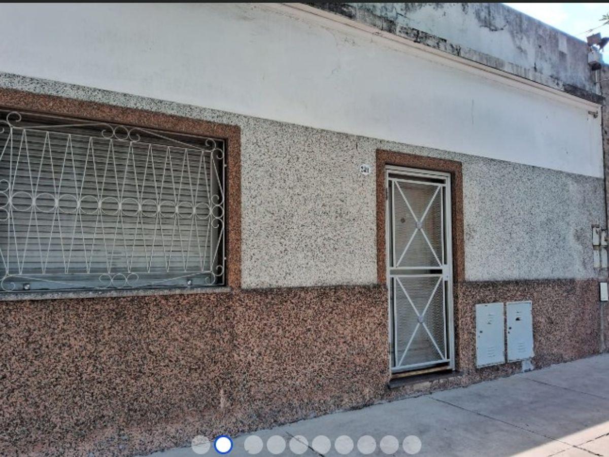 HERMOSA Casa en venta Basualdo 2411