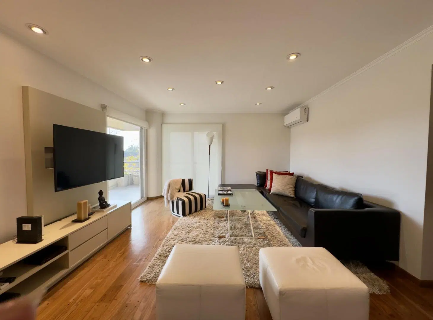 *** EXCLUSIVO Departamento 3 AMB. EN SUITE CON DEPENDENCIA en Belgrano Chico**** 3