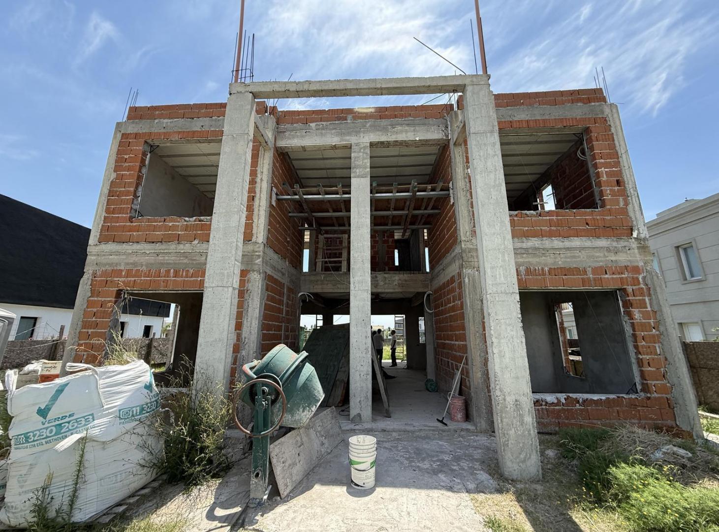 Casa 5 ambientes en San Vicente