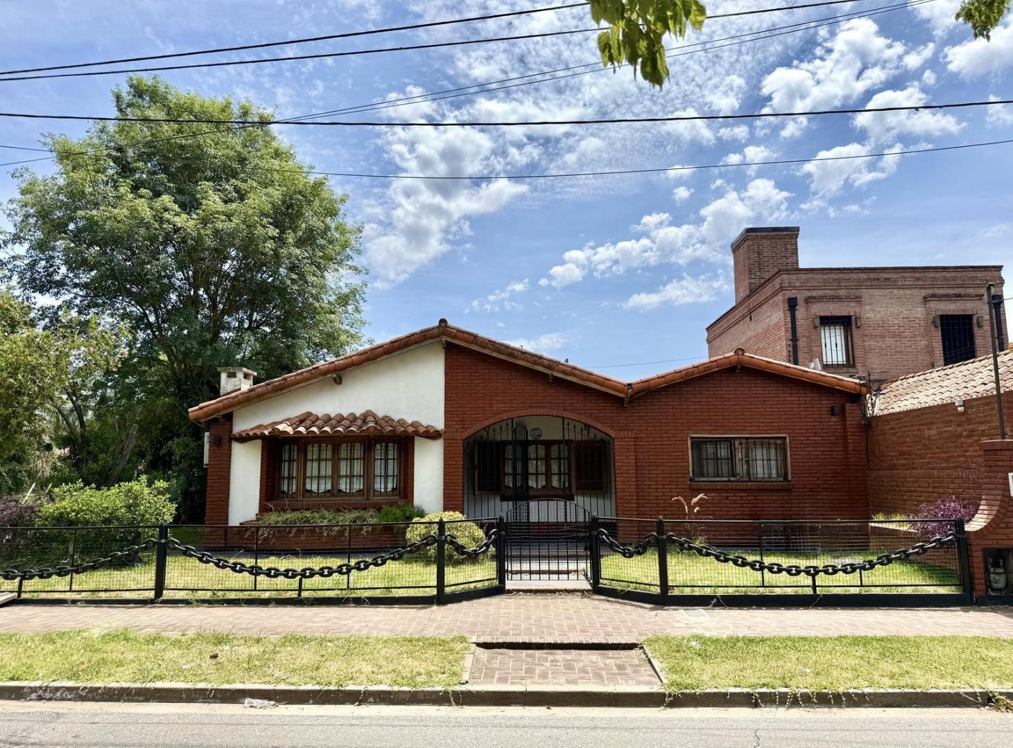 Venta casa en Ciudad Evita - 4 amb