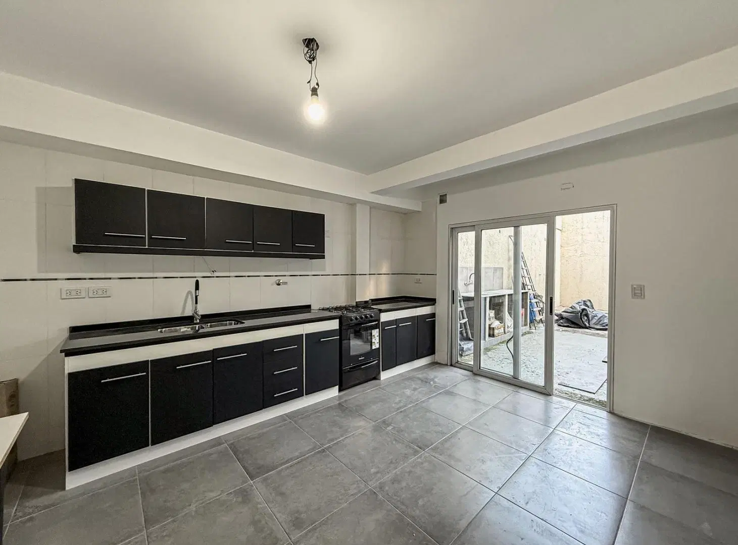 Casa Triplex en Ciudad Evita 3