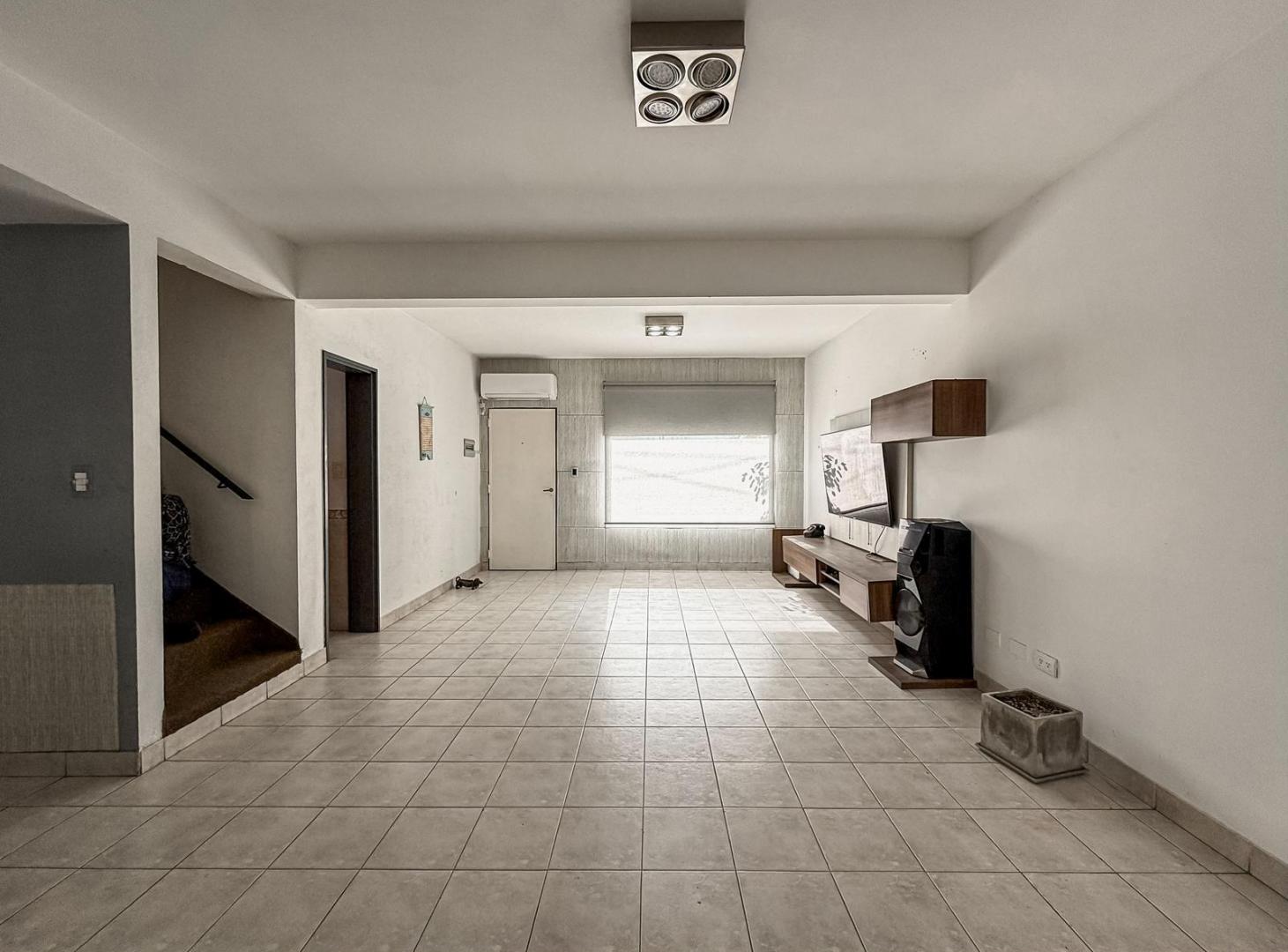 Foto de Casa Dúplex en Ciudad Evita - 3 dormitorios, imagen 3