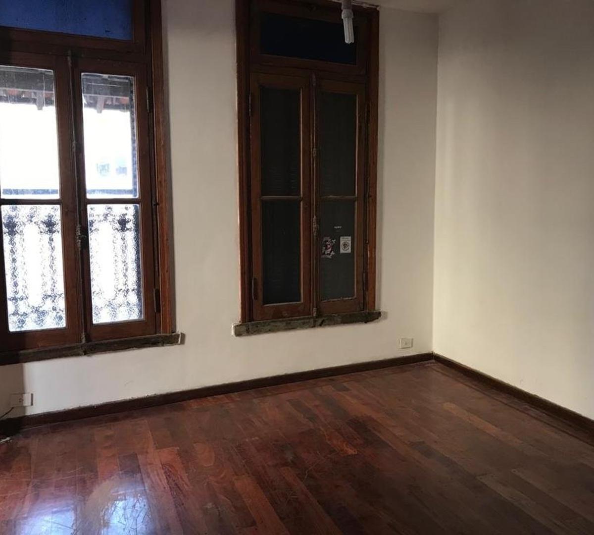 Venta. Permuta. Casa. 11 Ambientes. 432 m². Saavedra 1000. 5