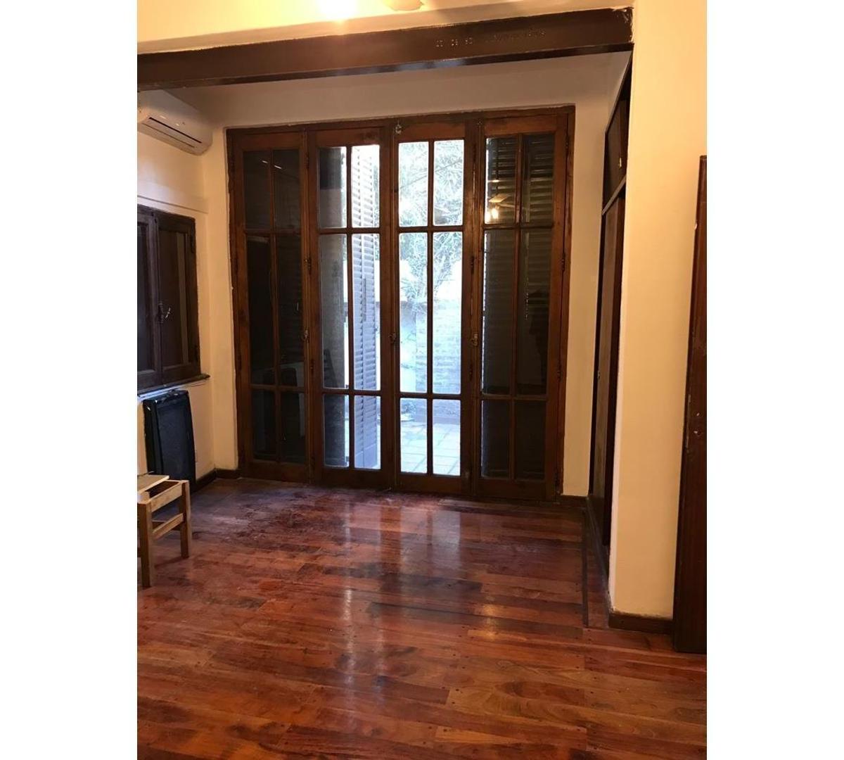 Venta. Permuta. Casa. 11 Ambientes. 432 m². Saavedra 1000. 4