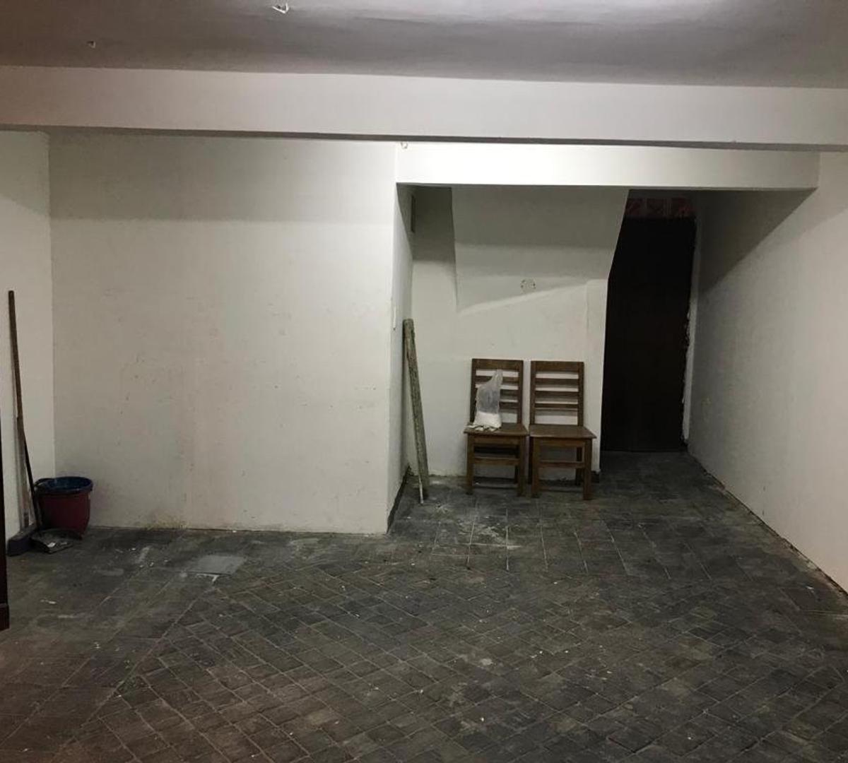 Venta. Permuta. Casa. 11 Ambientes. 432 m². Saavedra 1000. 2