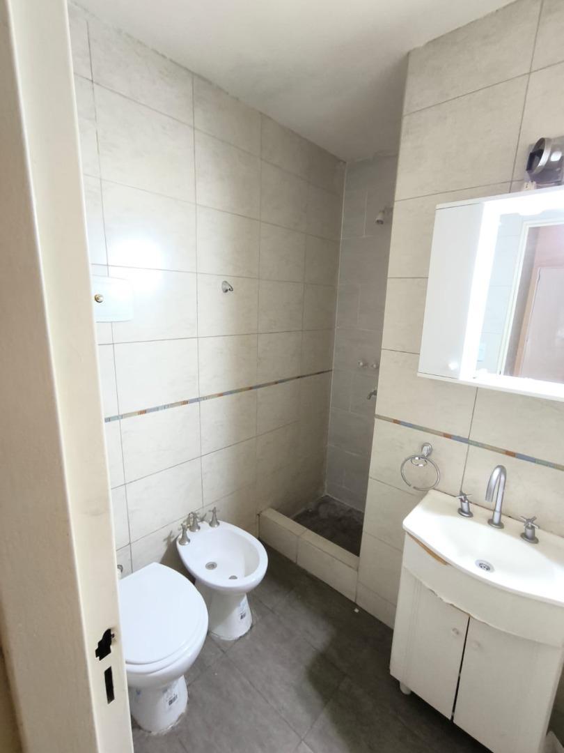 Venta. Departamento. 2 Ambientes. Pedro Lozano y Argerich. 3