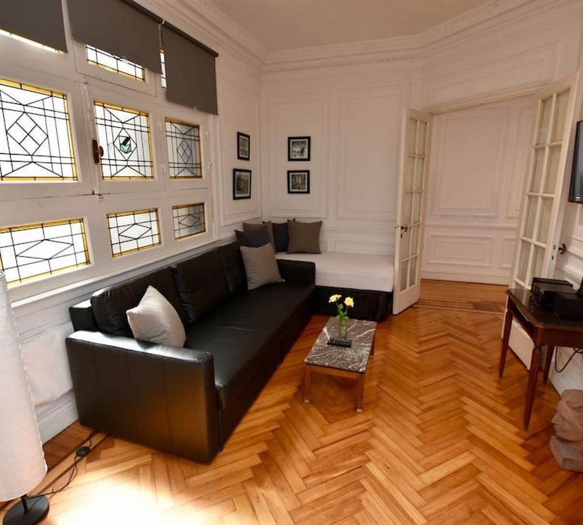 Venta. Departamento. 4 Ambientes. Sarmiento 800. 1