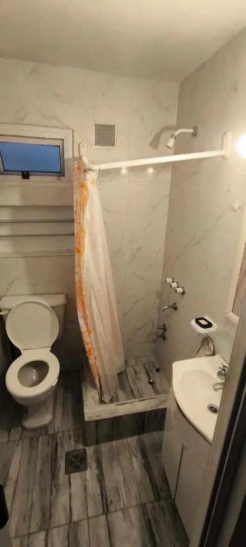 Venta. Departamento. 2 Ambientes. Flores. 4
