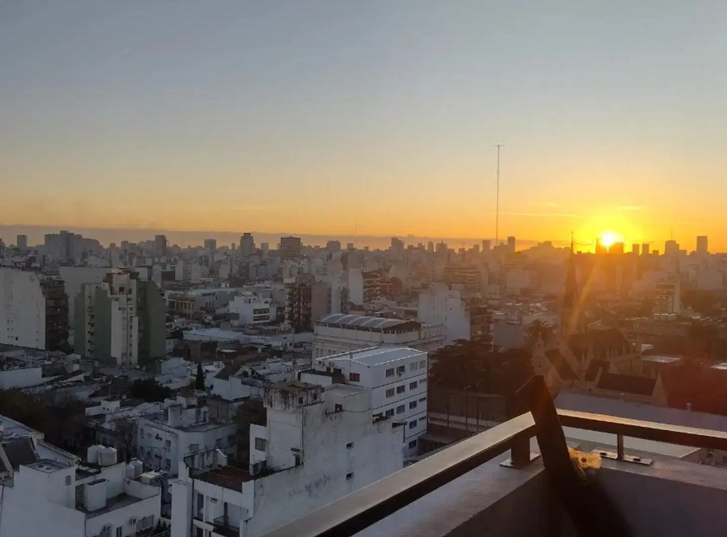 Venta. departamento 3 ambientes. Cochera. Carlos Calvo 3200. 1