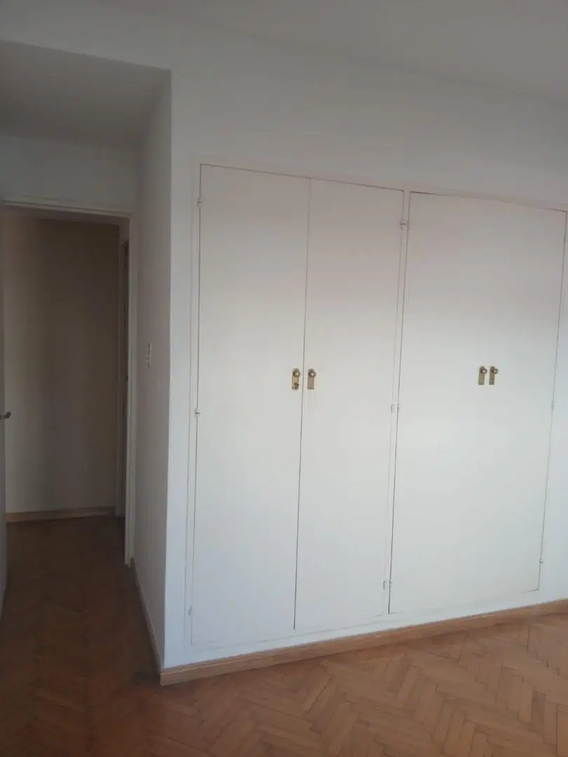 Venta. Departamento 3 ambientes. Sucre y Libertador. 1