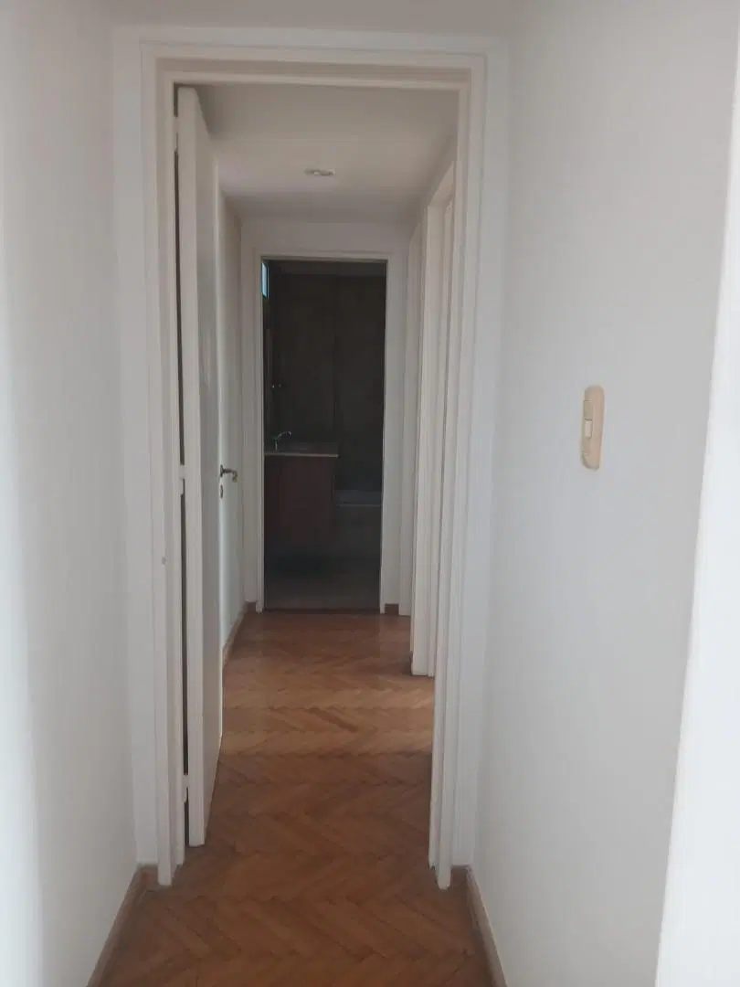 Venta. Departamento 3 ambientes. Sucre y Libertador. 3