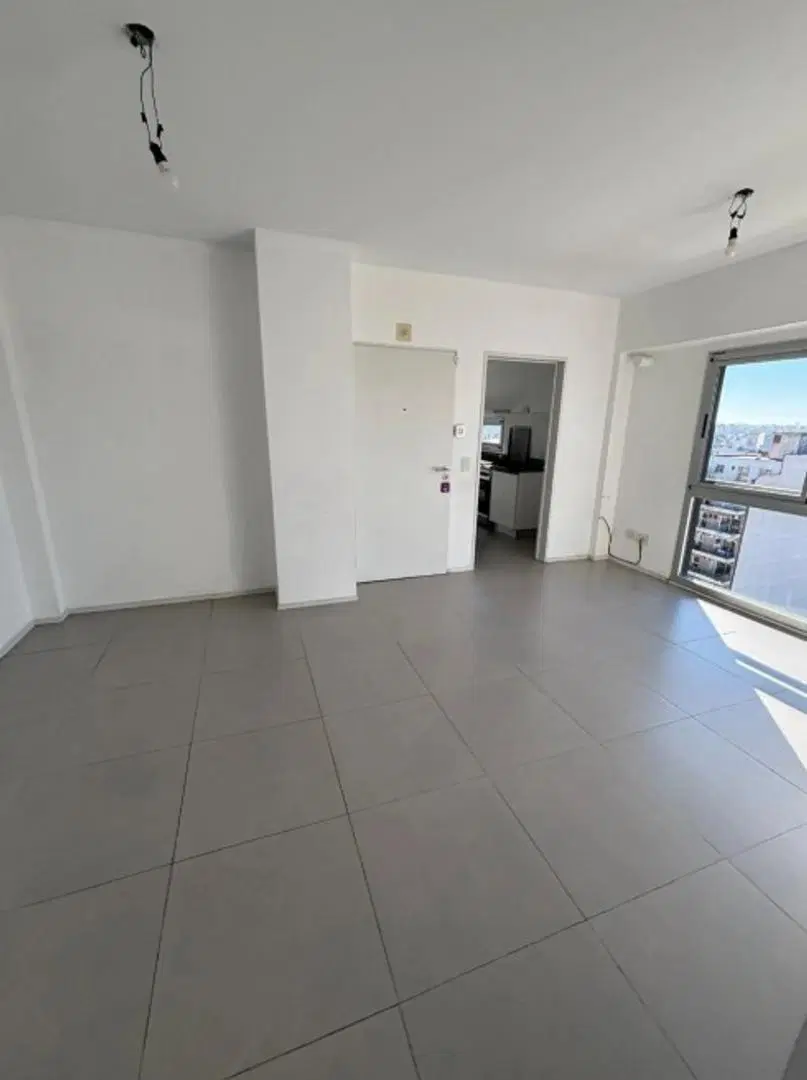 Venta. departamento 3 ambientes. Miranda 5200. Monte castro. 2