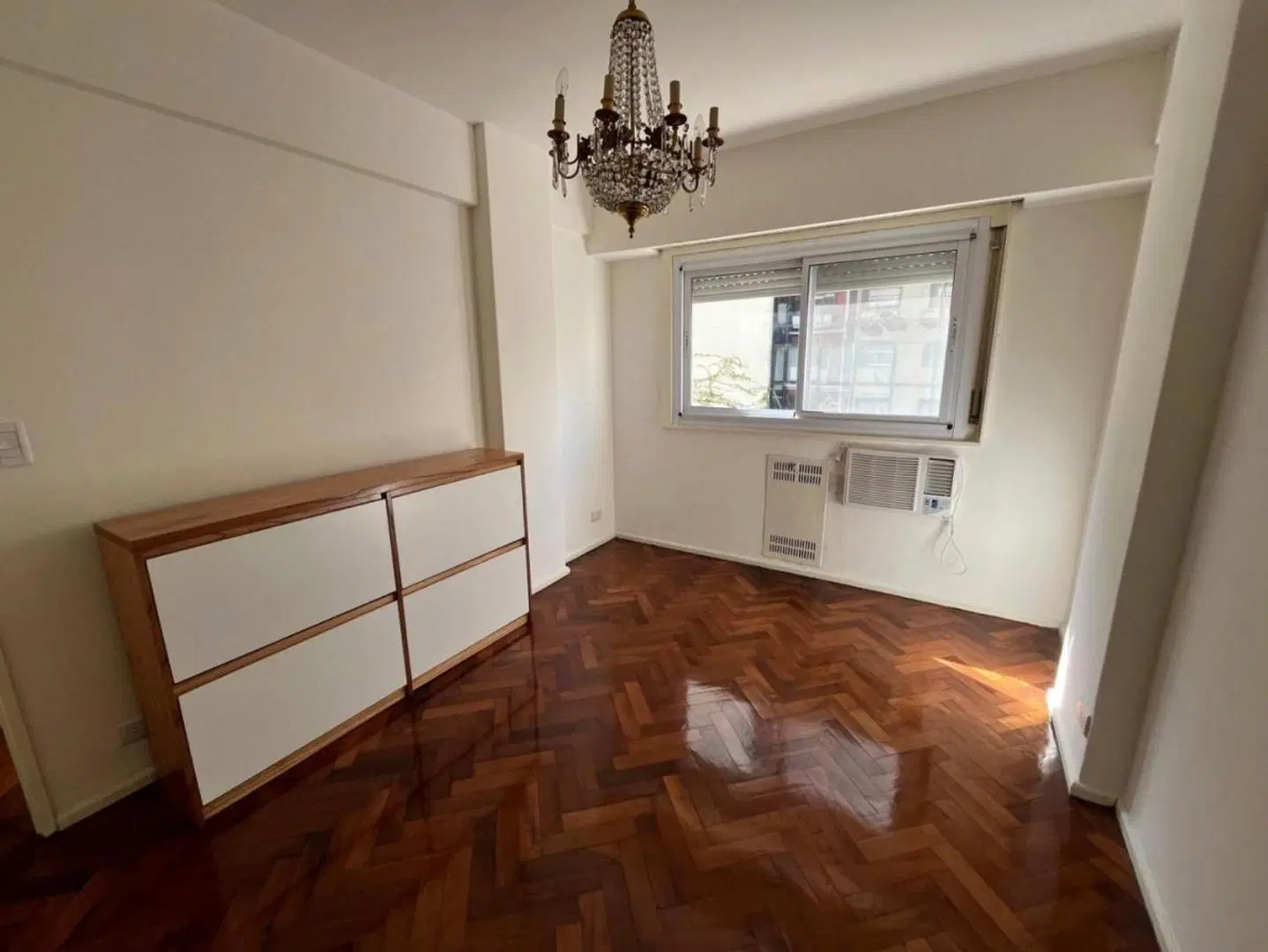 Venta. Dpto 3 amb. Reciclado 100%. Mansilla y Pueyrredon. 5