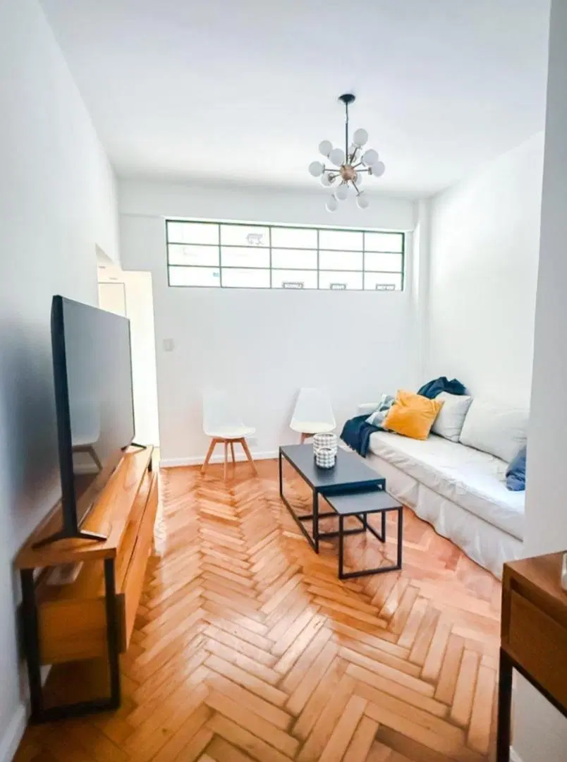 Venta. Dto 2 Ambientes. Recoleta. 2
