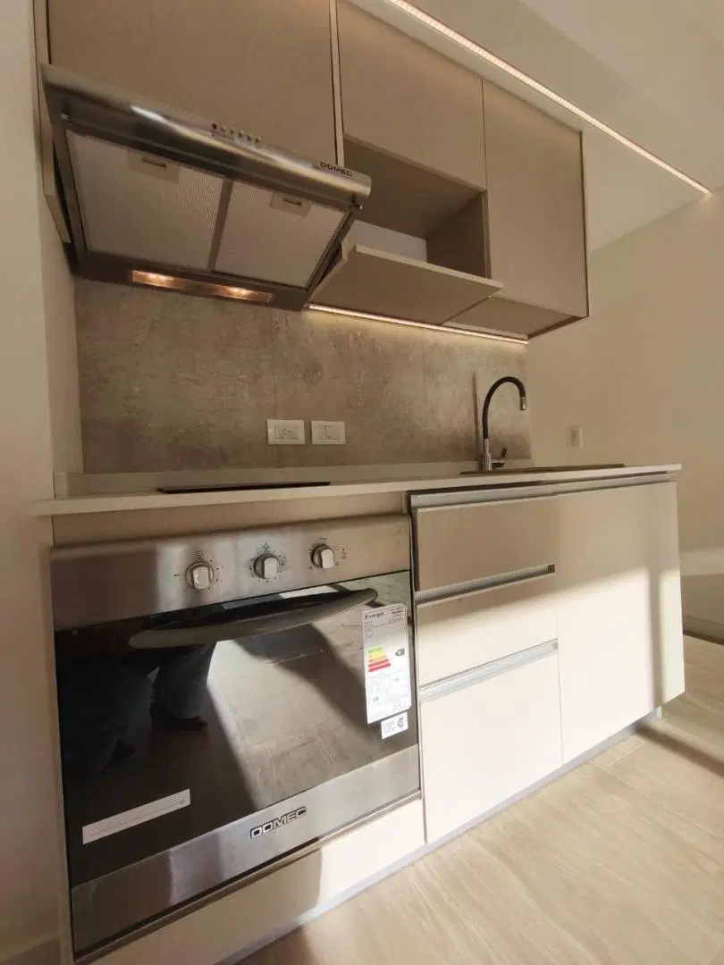 Venta departamento. Balcon. Pileta. 3