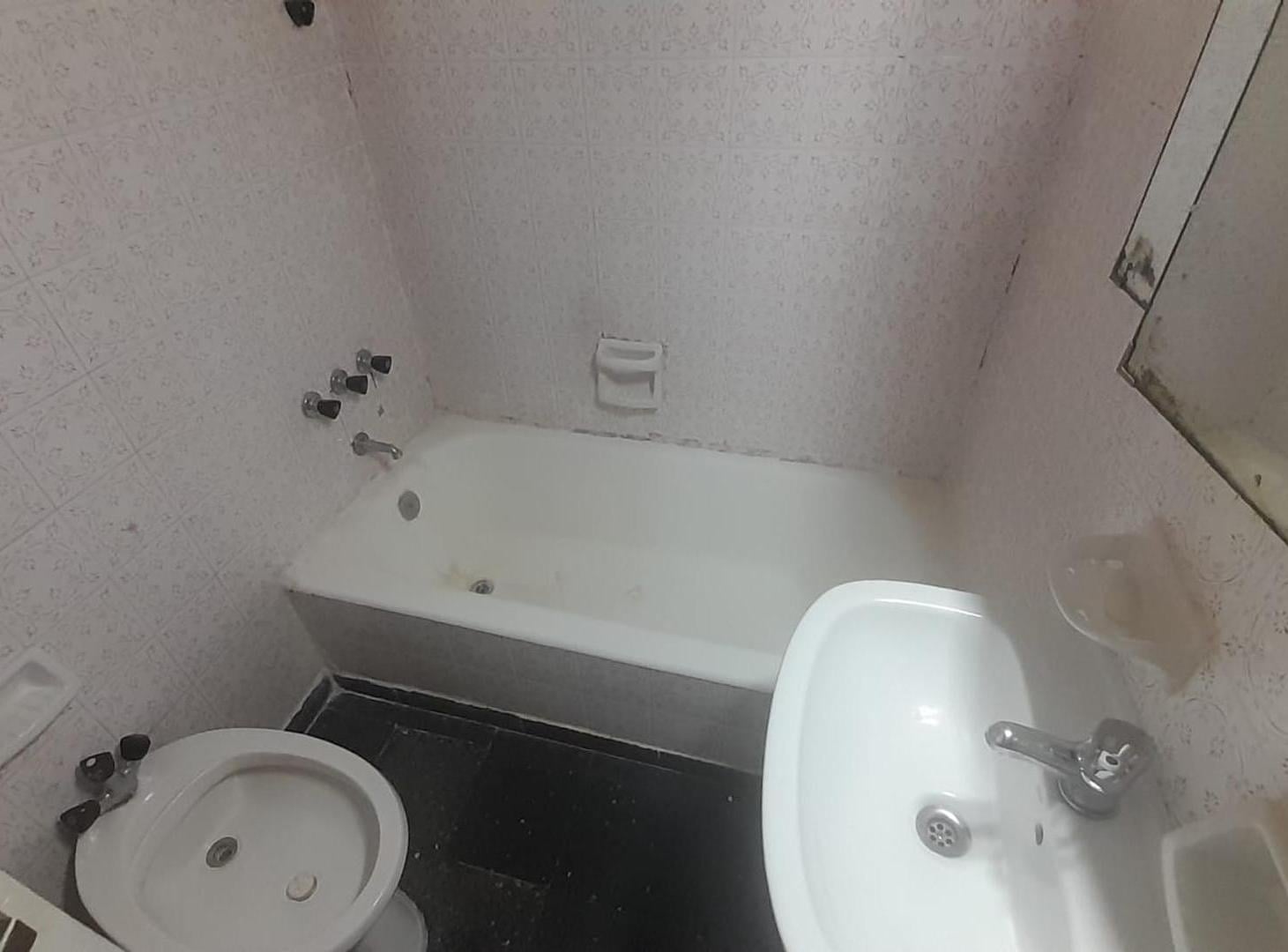 Foto de Venta. Departamento 2 ambientes. Mitre y 9 de Julio., imagen 5