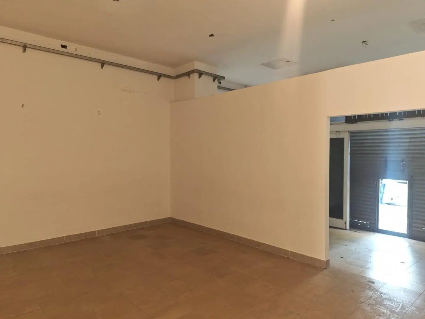 Alquiler. Depósito / Local / Oficina. 380 m². 1