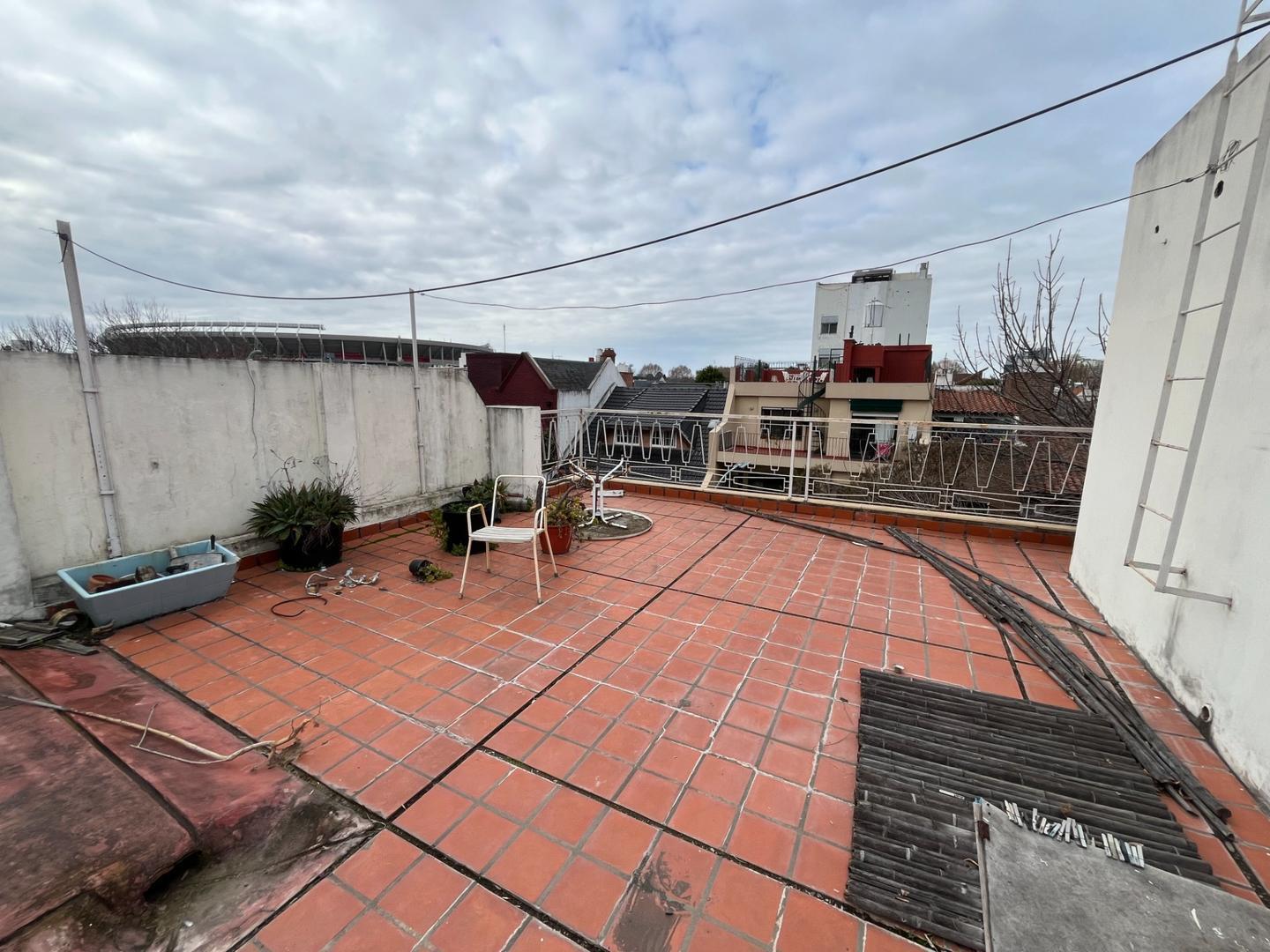 Foto de Venta. Casa 5 ambientes. Cochera. Agote y Bavio., imagen 1