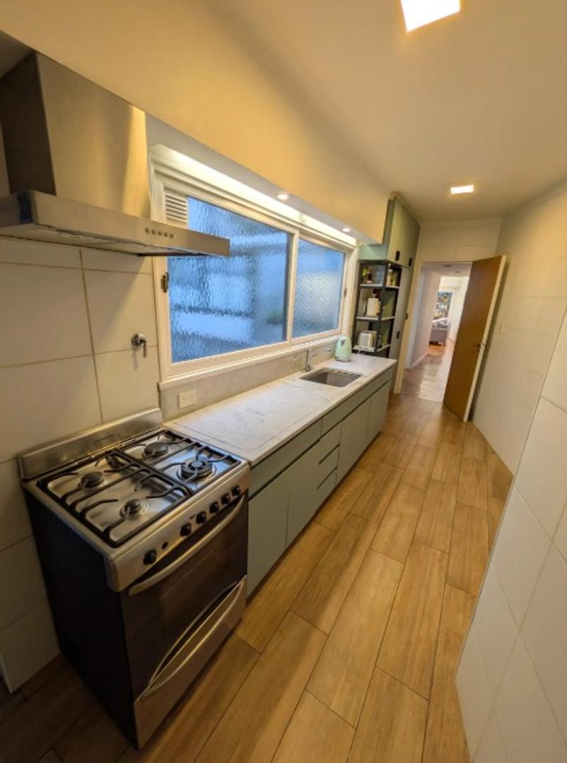 Foto de Venta. departamento 4 ambientes. Piso. Av. Pueyrredon 2200., imagen 3