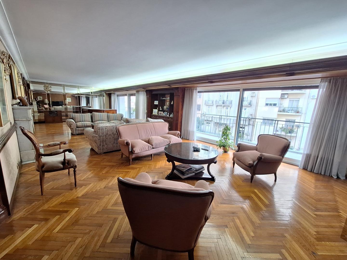 Foto de Venta. 6 Ambientes. 2 Cocheras. Av. Santa fe 1200. Recoleta, imagen 1