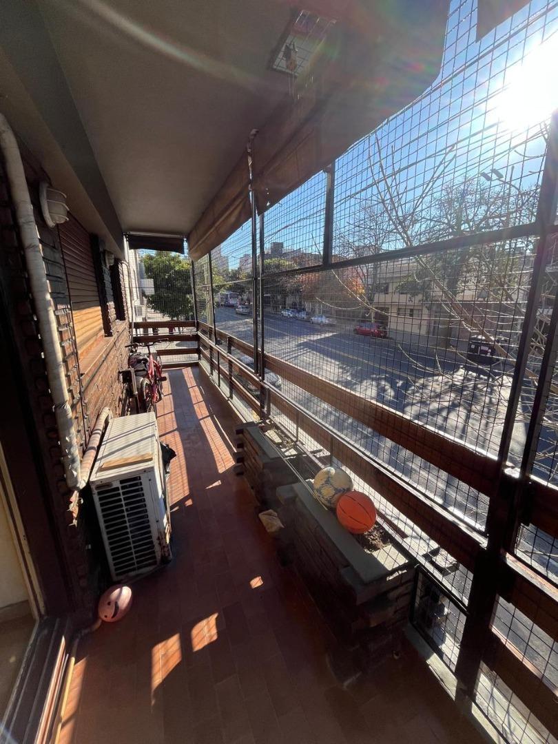Foto de Venta. Departamento 3 amb + dep. Carabobo y Primera Junta., imagen 1