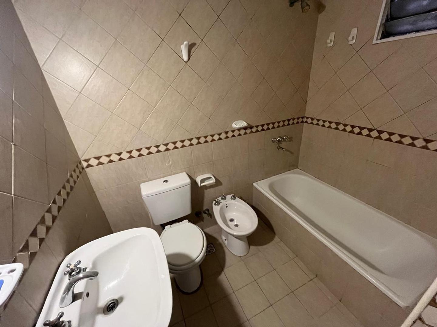 Foto de Venta. Departamento. 2 Ambientes. Andrés Lamas y Camarones., imagen 5