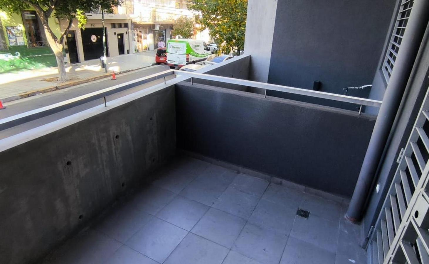Foto de Venta. 2 ambientes. Balcón. Cochera. Cervantes y Seguí., imagen 5