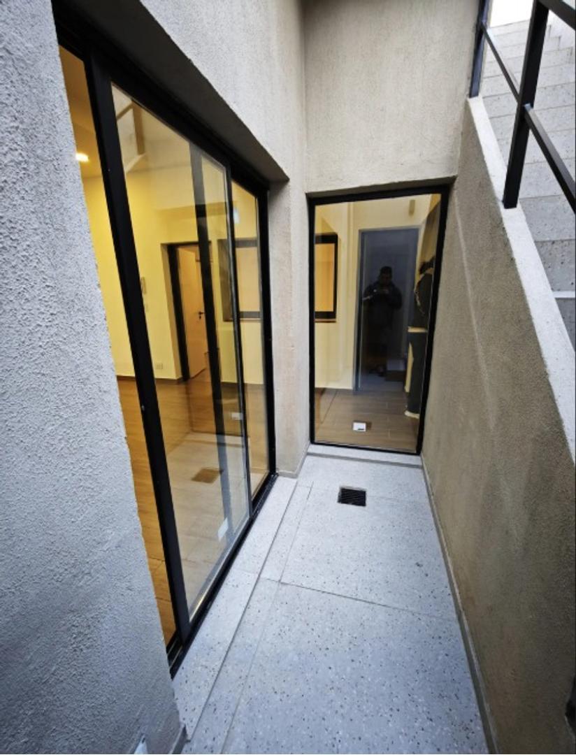 Foto de Venta. PH 2 Ambientes. Terraza. Ramon Falcon 3100. Flores., imagen 1