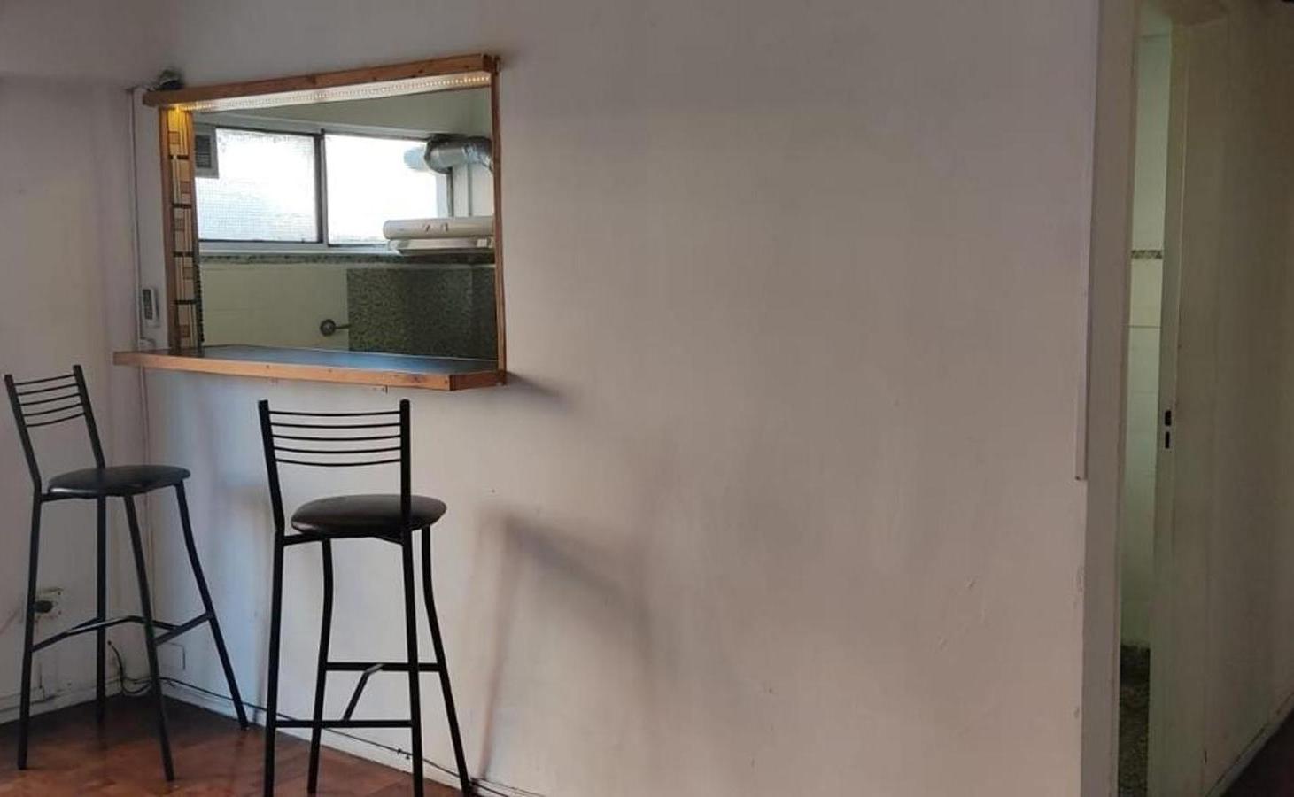 Foto de Venta Depto 2 Amb Combate de los Pozos 400 y Av Belgrano, imagen 3
