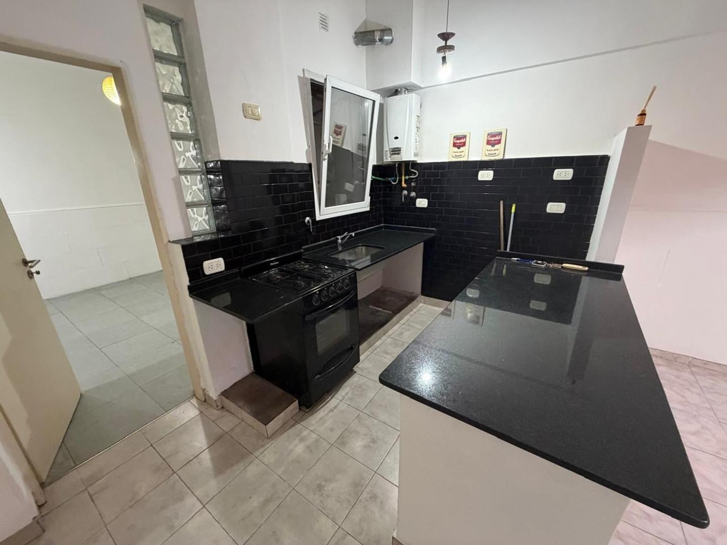 Foto de Venta Departamento 3 Ambientes Colombres y Av Belgrano, imagen 1