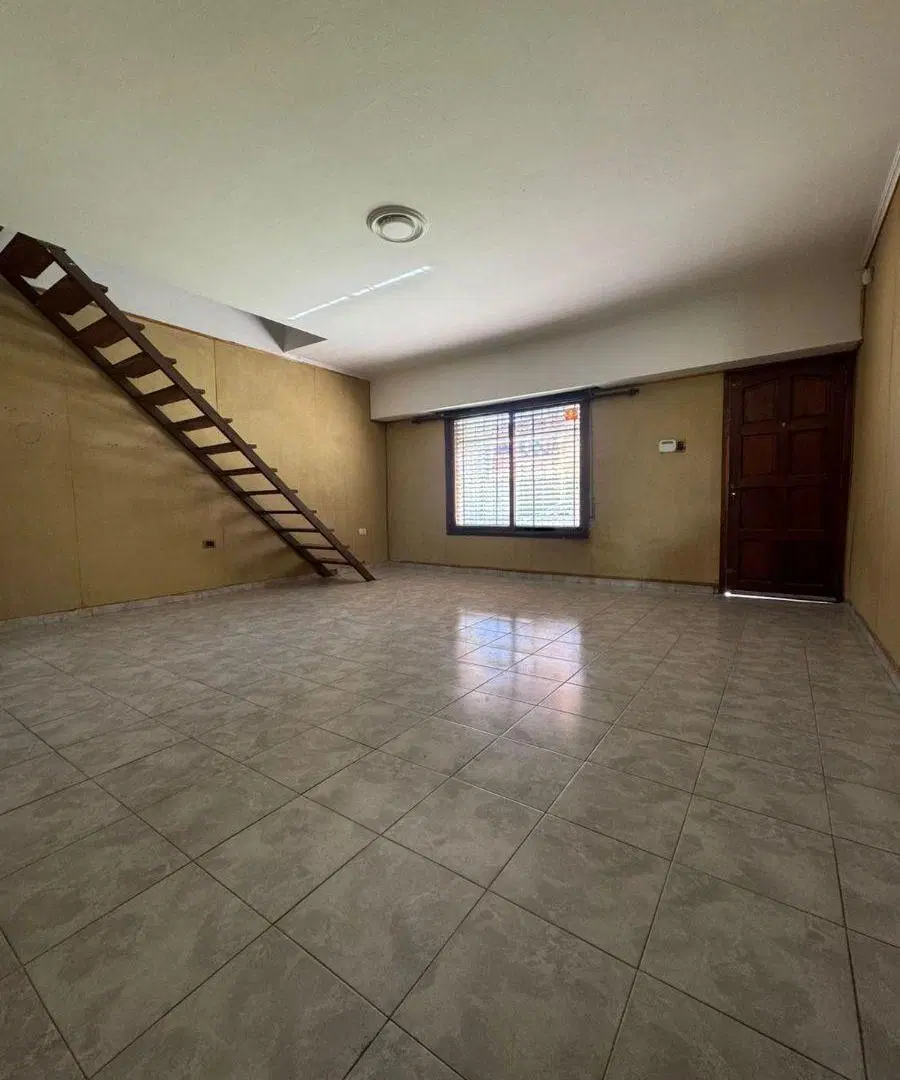ALQUILER. Casa con 3 dormitorios 5