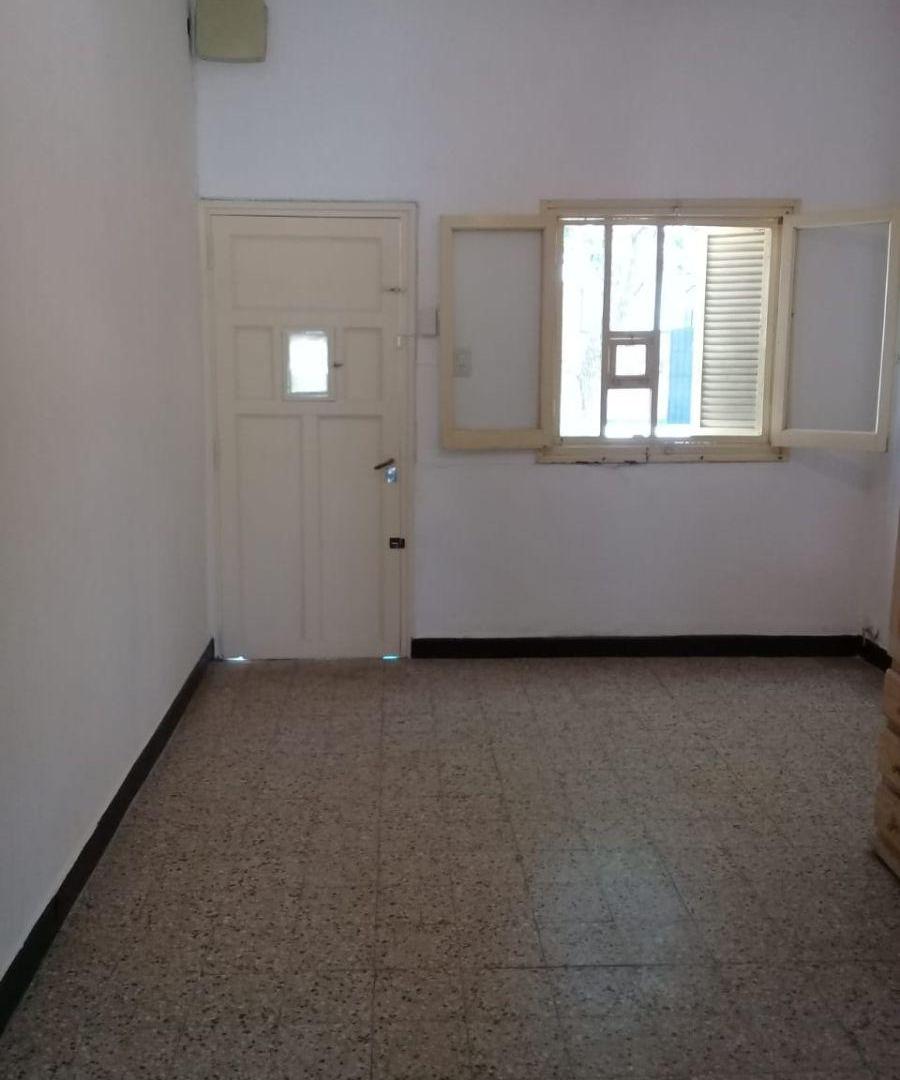 Foto de ALQUILER, CASA CON PATIO, imagen 2