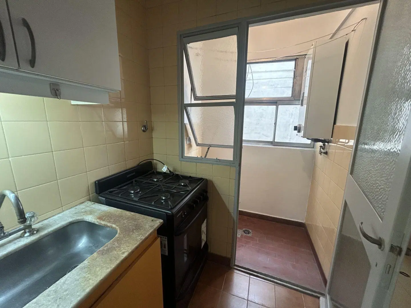 2 AMBIENTES CON COCINA SEPARA CABALLITO 2