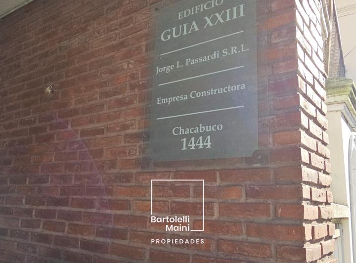 VENTA | Chacabuco 1444 | 4 Dormitorios + 3 Cocheras 2