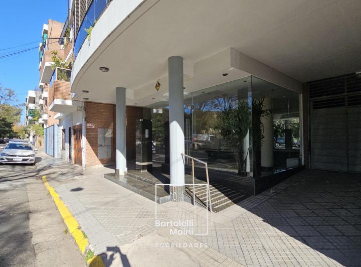 VENTA | Chacabuco 1444 | 4 Dormitorios + 3 Cocheras 3