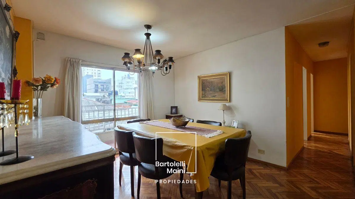 VENTA | Urquiza 1344 | Semipiso 3 Dormitorios + baulera 1
