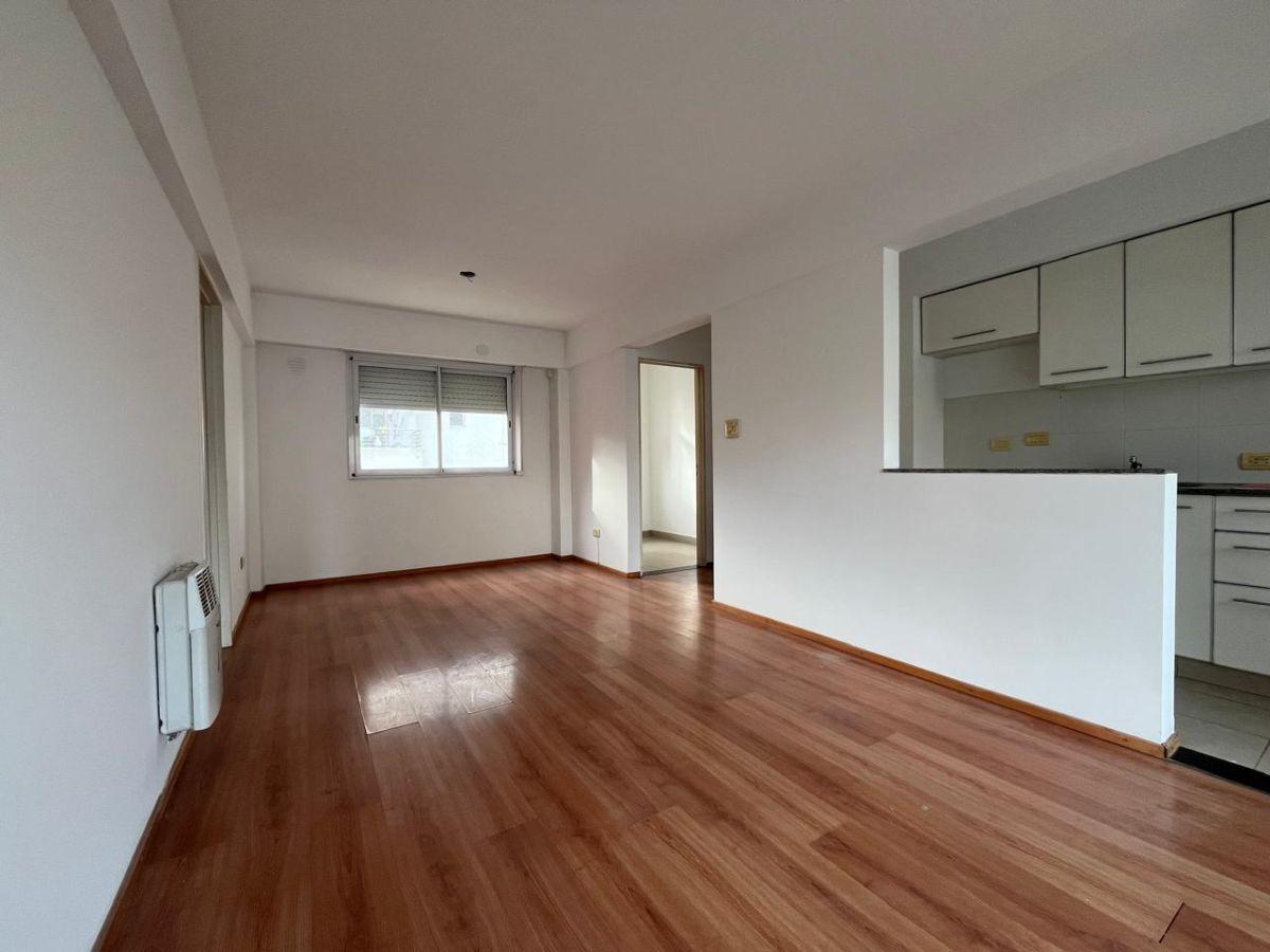 Foto de ALQUILER | 1 DORMITORIO + COMODÍN | SAN MARTIN 573, imagen 1