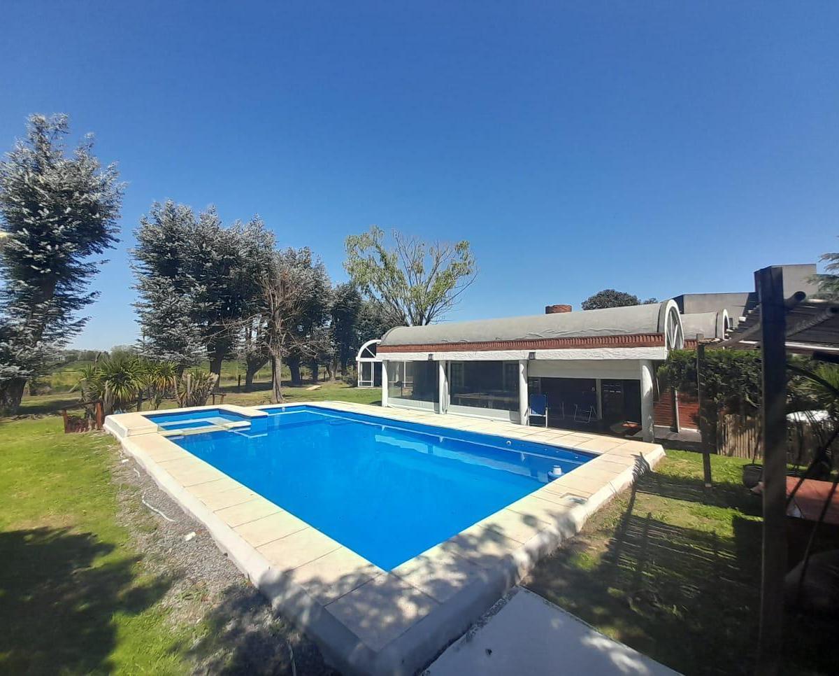 Casa en Venta en Country del Banco Provincia 3