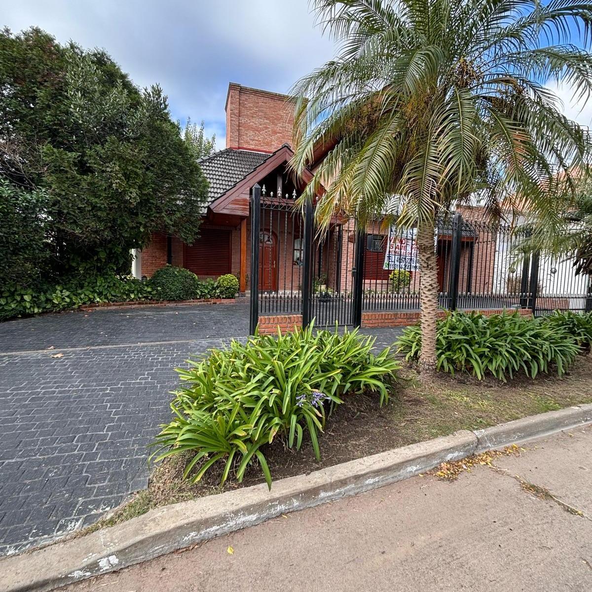 Casa - Aeropuerto de Ezeiza Ideal Hotel o Spa