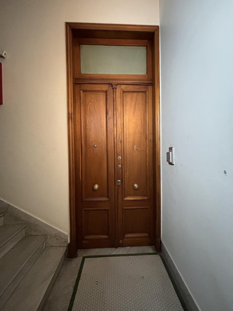 Importante Oficina en Venta en Edifico de Època en Microcentro Porteño. 1