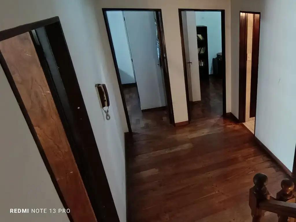 Casa en Venta en Flores, 5 Ambientes con Parque y Piscina 4