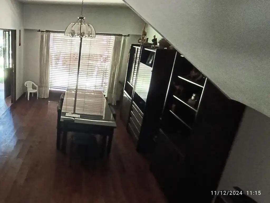 Casa en Venta en Flores, 5 Ambientes con Parque y Piscina 2