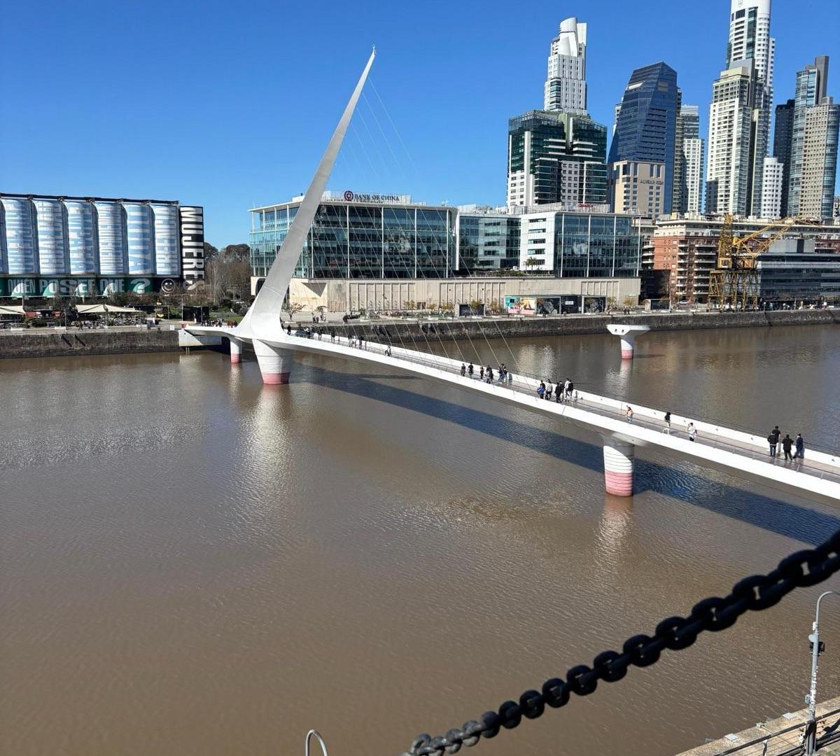 Oficina en alquiler en Puerto Madero, con cochera, excelente vista